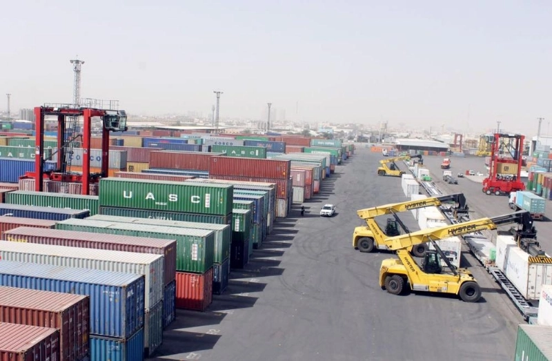 الميناء الجاف في الرياض (مكة)