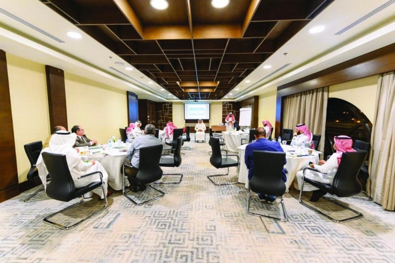 أكاديميون يشاركون ببرنامج التمكين في البيئة الجامعية (مكة)