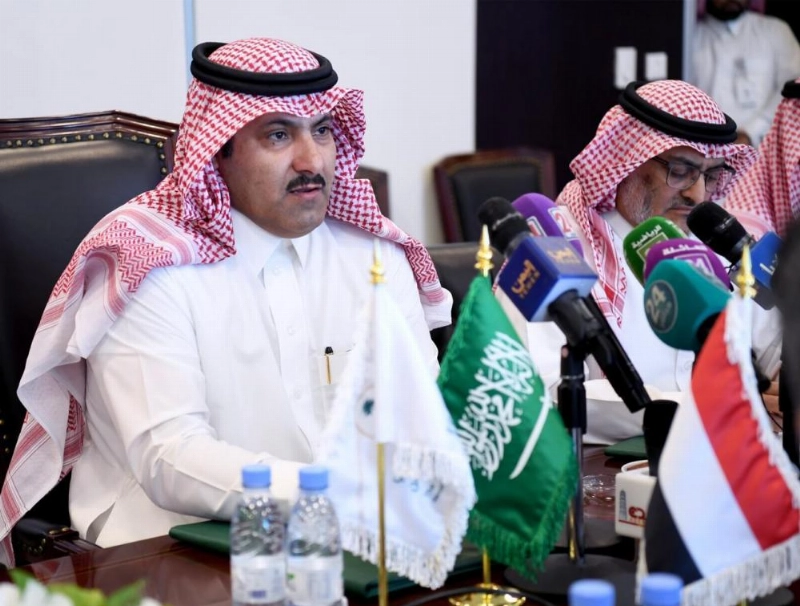 العوج : المشاريع السعودية رسالة أمل للمواطن اليمني
السفير آل جابر: الشعب اليمني في قلب واهتمام القيادة السعودية