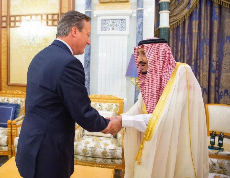 خادم الحرمين الشريفين يستقبل وزير الخارجية البريطاني الأسبق ديفيد كاميرون
(واس)