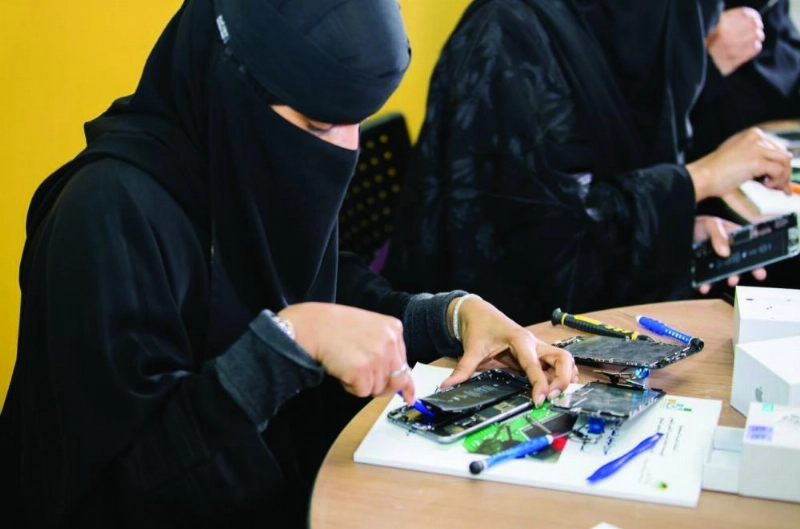 من المتدربات بالبرنامج (مكة)