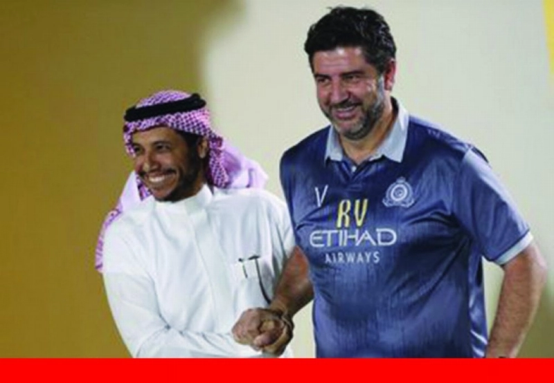 ابتسامة رضا تجمع فيتوريا ورئيس النصر (إعلامي النصر)