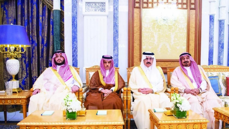أمراء ووزراء خلال الاستقبال