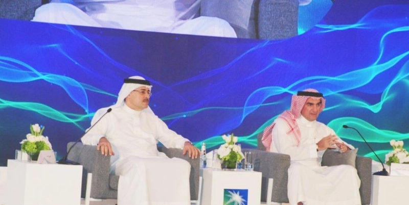 الرميان والناصر خلال إعلان اكتتاب أرامكو (مكة)
