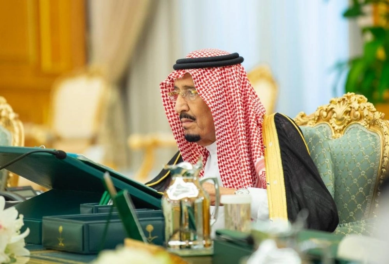 خادم الحرمين الشريفين يرأس جلسة مجلس الوزراء
(واس)