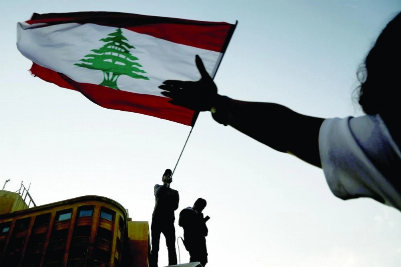 احتجاجات لبنانية في كل مكان (د ب أ)