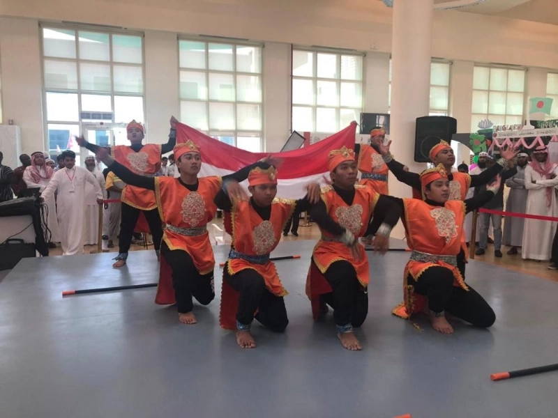 مهرجان ثقافات الشعوب الأول بأم القرى (مكة)