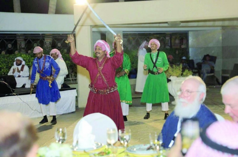 من العروض الفنية الفلكلورية (مكة)