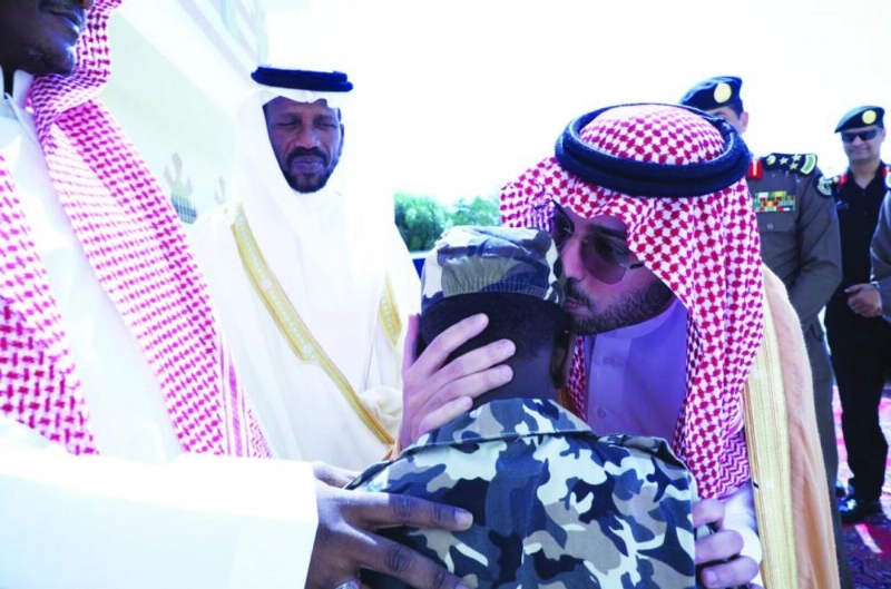 سعود بن عبدالله معزيا في شهيدي الواجب (واس)