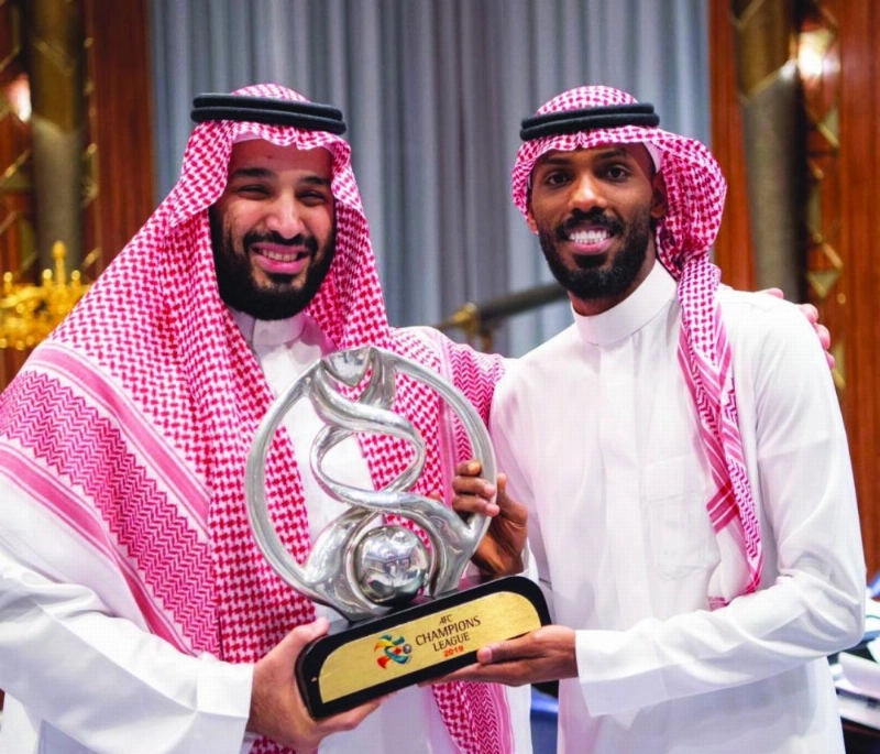 الأمير محمد بن سلمان خلال استقباله فريق الهلال (واس)
