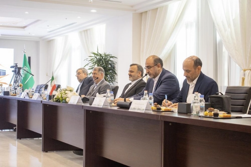 لبحث ترتيبات موسم حج 1441هـ
وزير الحج والعمرة يستقبل رئيس منظمة الحج والزيارة الإيراني