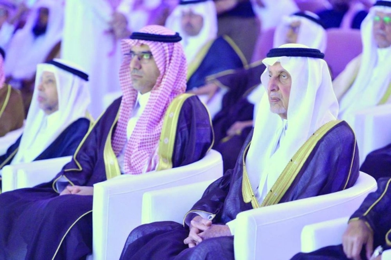 خالد الفيصل خلال حضوره الندوة (مكة)