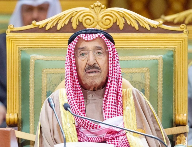أمير الكويت خلال أعمال القمة (واس)
