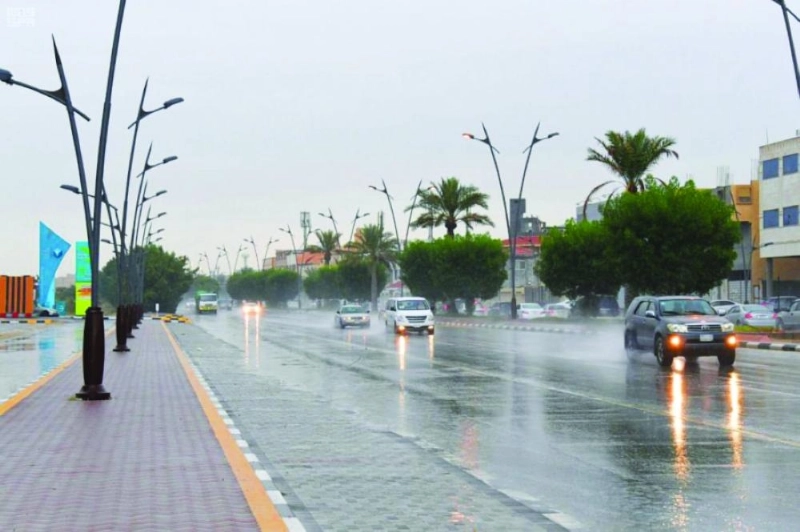 أمطار على الدمام في وقت سابق (مكة)