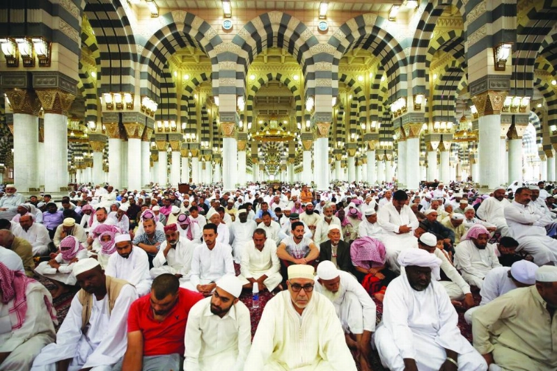 من صلاة الجمعة بالمسجد النبوي (مكة)