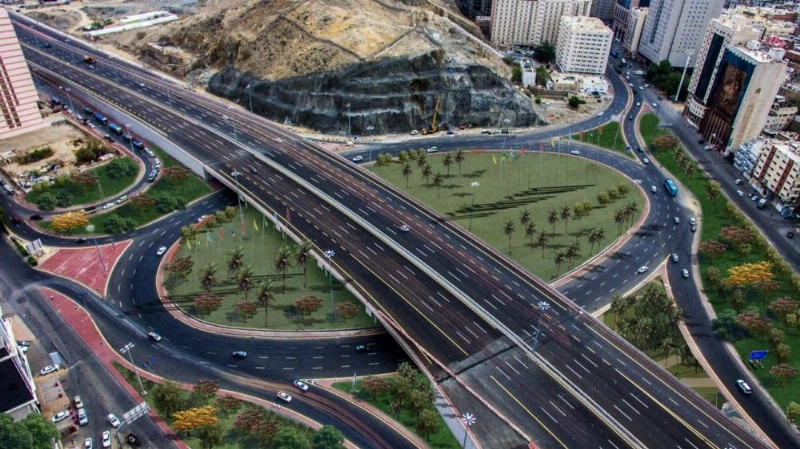 استكمال مشروعي الطريق الدائري الثاني والثالث في مكة ( مكة )