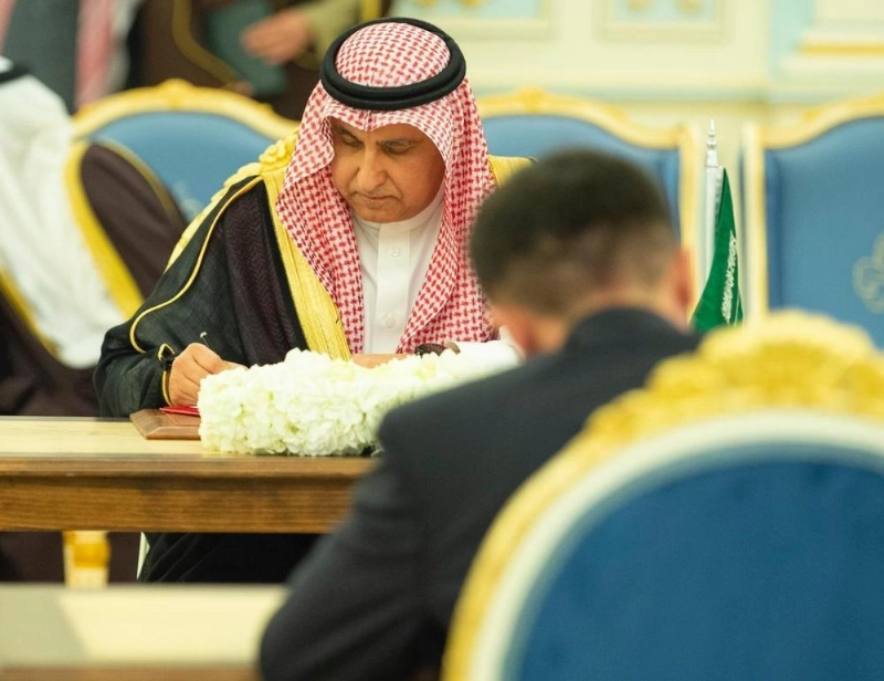 خادم الحرمين ورئيس جمهورية قرغيزستان يشهدان توقيع 6 اتفاقيات ومذكرات تفاهم ( واس )