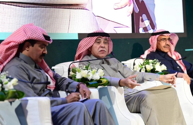القصبي متحدثا في اللقاء (مكة)