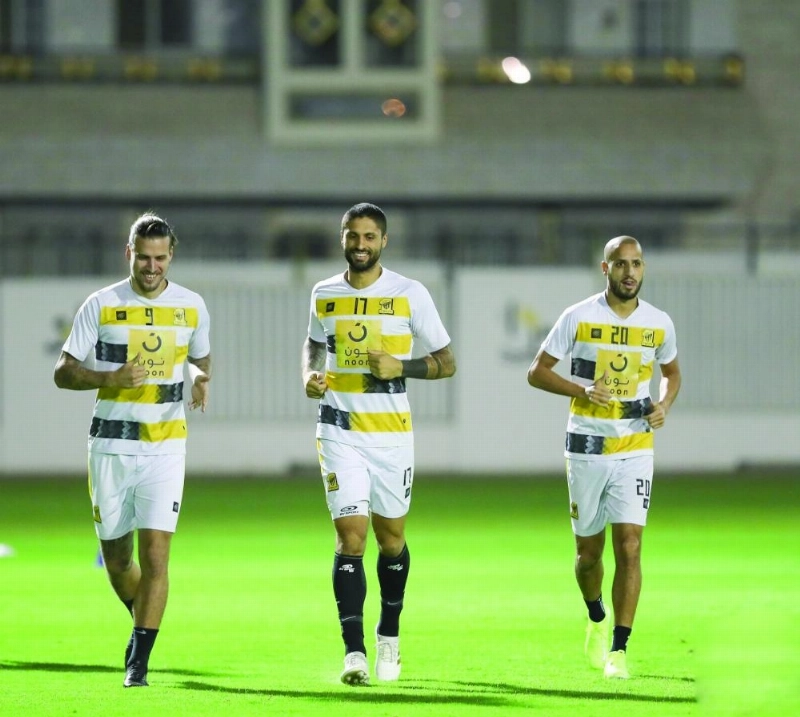 كريم الأحمدي وداكوستا وألكسندر بيرجوفيتش (إعلامي الاتحاد)