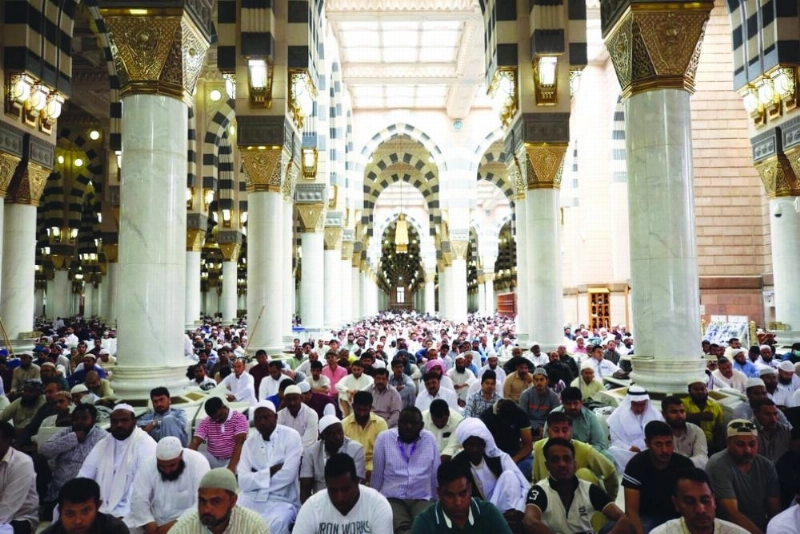من صلاة الجمعة بالمسجد النبوي (مكة)