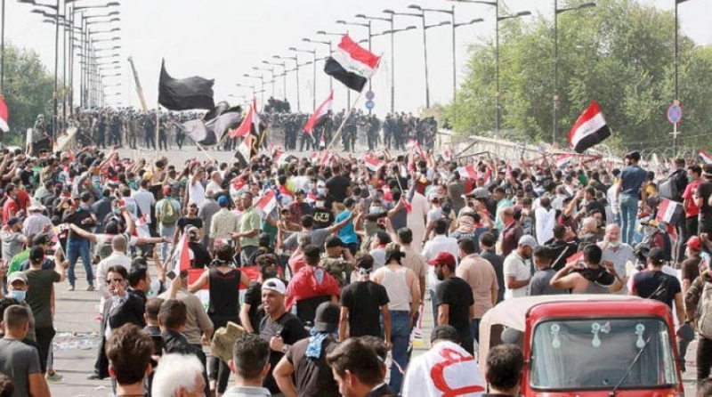 العراقيون في مواجهة قمع أذرع إيران (مكة)