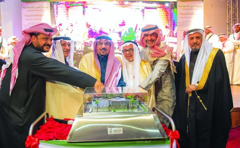 فيصل بن مشعل خلال حفل وضع حجر الأساس (مكة)