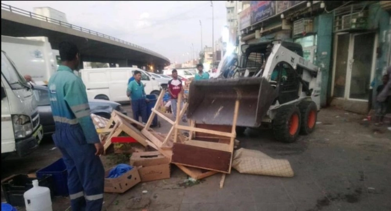 عربات مخالفة في البلد بجدة (مكة)