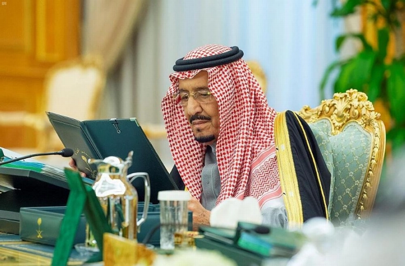 الملك سلمان أثناء ترؤسه مجلس الوزراء (واس)