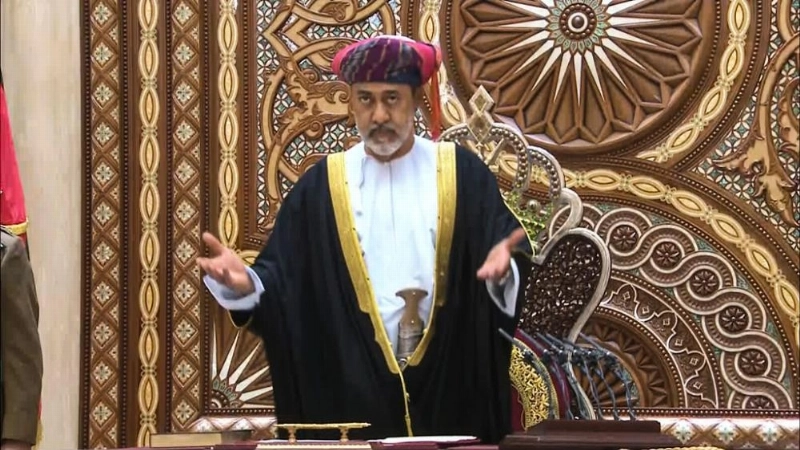 السلطان هيثم عقب تنصيبه (مكة)