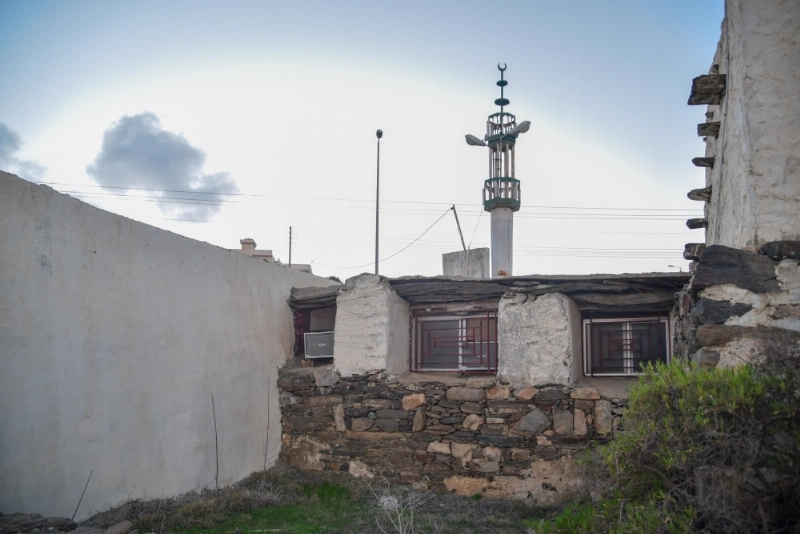 مسجد جرير البجلي قبل الترميم