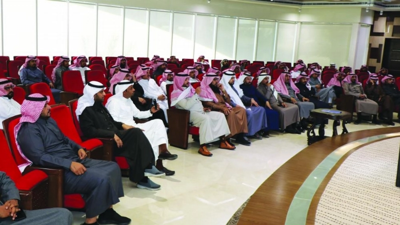 مشاركون خلال الورشة (مكة)