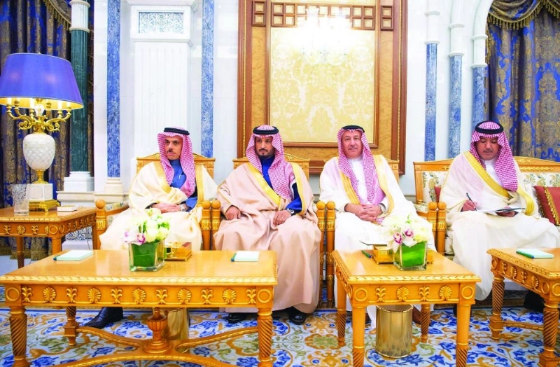 فيصل بن فرحان وتميم السالم وخالد الشريف خلال الاستقبال