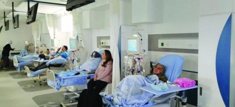 جلسات غسيل ينفذها مركز الأمير نايف في بيروت (واس)
