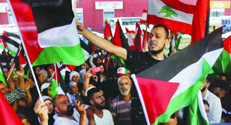 فلسطينيون يحتجون في لبنان (مكة)