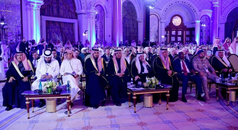 عدد من حضور المنتدى