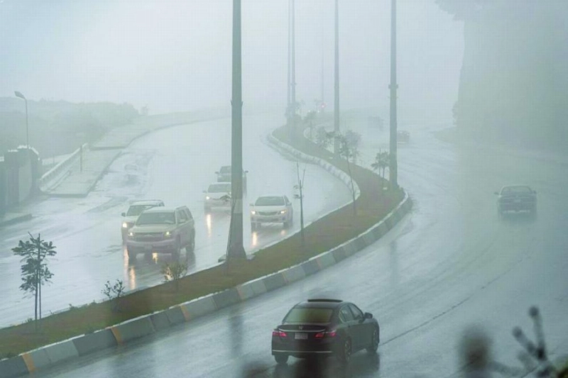 ضباب كثيف في سراة الباحة (مكة)