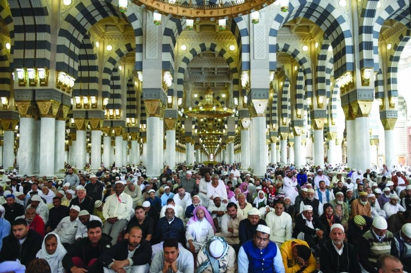 من صلاة الجمعة بالمسجد النبوي (مكة)