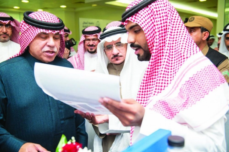 ماجد القصبي لدى زيارته مركز الابتكار (مكة)