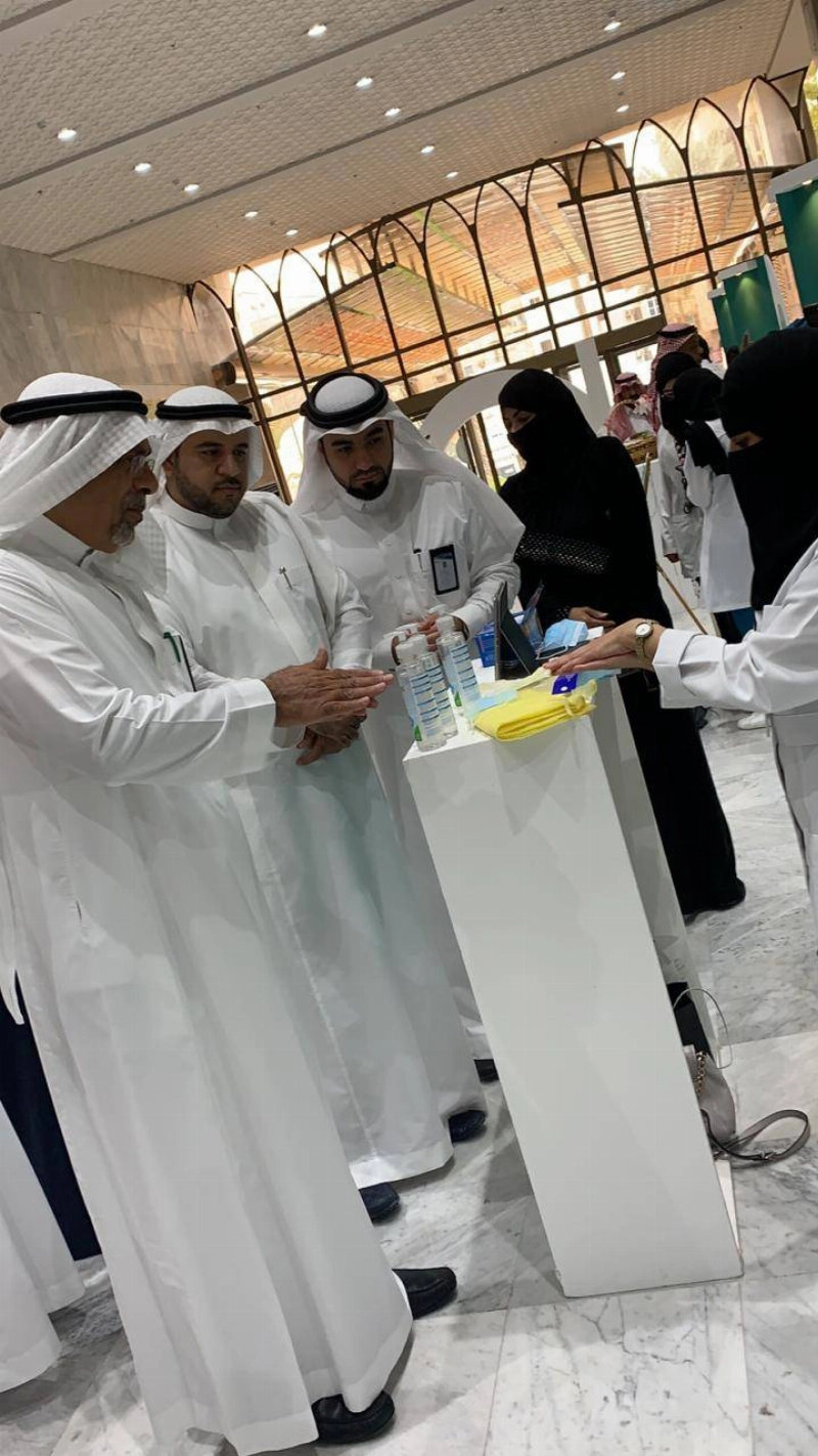 جانب من تدشين الحملة التوعوية (مكة)