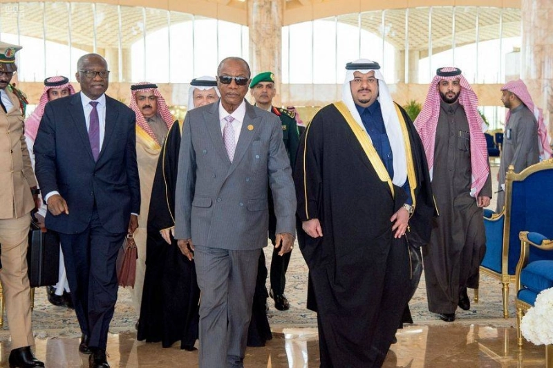 رئيس جمهورية غينيا يصل إلى الرياض