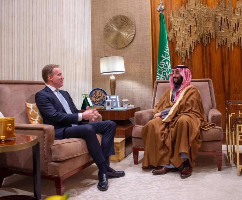ولي العهد يلتقي رئيس المنتدى الاقتصادي العالمي "دافوس"
(واس)