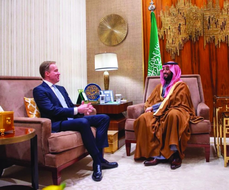 الأمير محمد بن سلمان لدى لقائه بورغ برينده في الرياض أمس