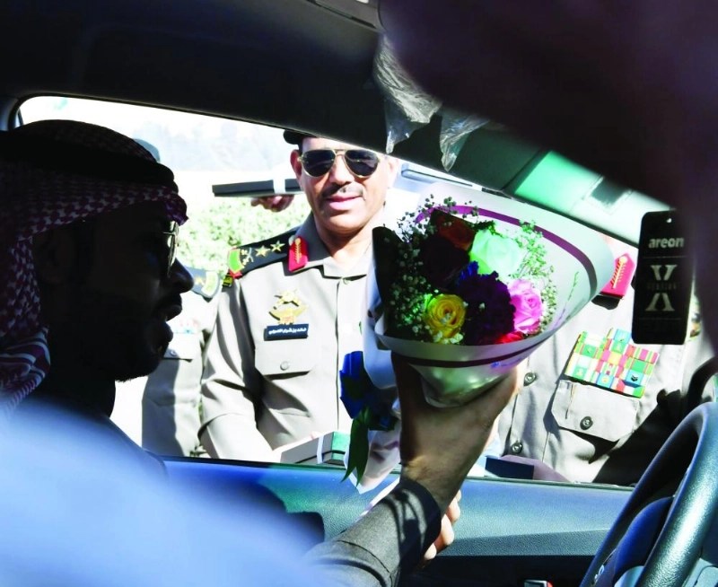 من تدشين الحملة أمس (مكة)