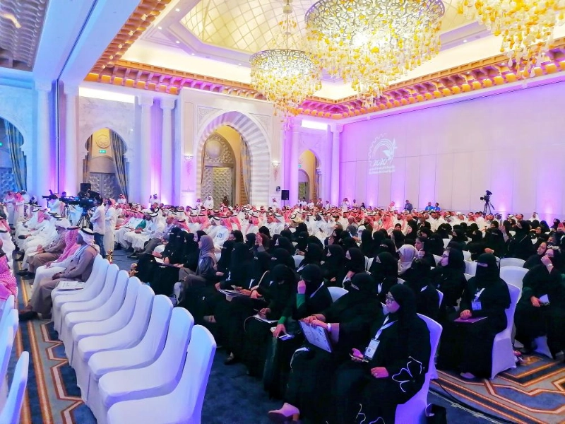 من مؤتمر مكة المكرمة الدولي للتنمية المستدامة وصحة البيئة (أنس الحارثي)