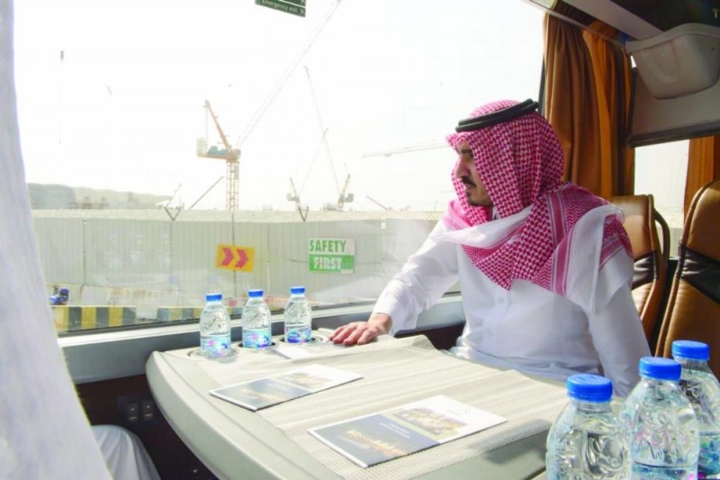 بدر بن سلطان خلال جولته (مكة)