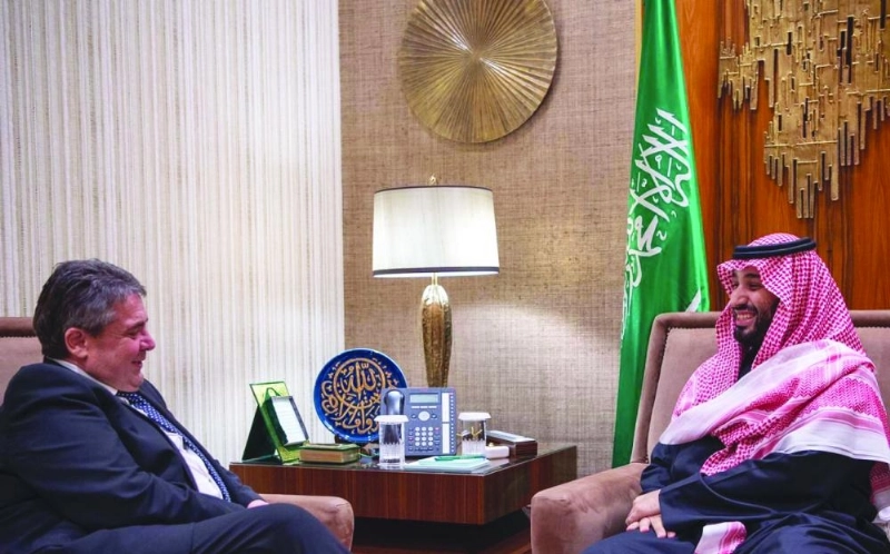الأمير محمد بن سلمان خلال لقائه زيغمار جابرييل (واس)