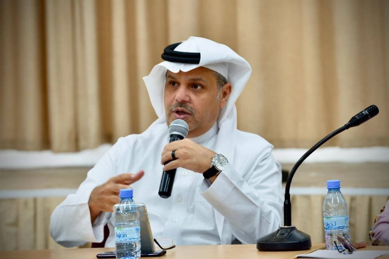 موفق النويصر خلال المحاضرة (مكة)