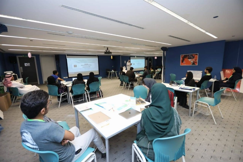 برنامج تاهيلي لخوض مسابقة "إيسيف" الدولية