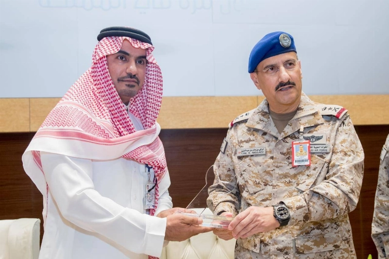 جانب من حفل التخرج (مكة)