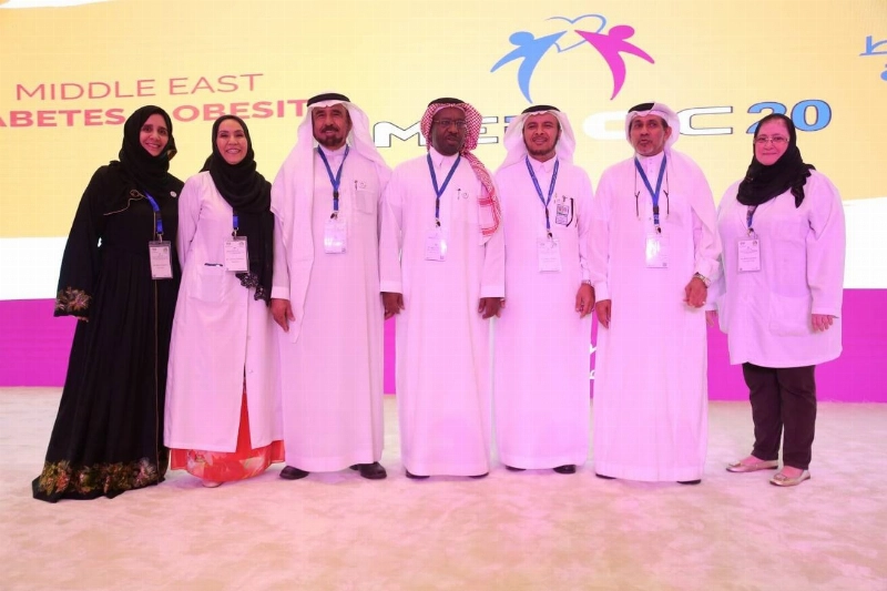 القائمون على المؤتمر